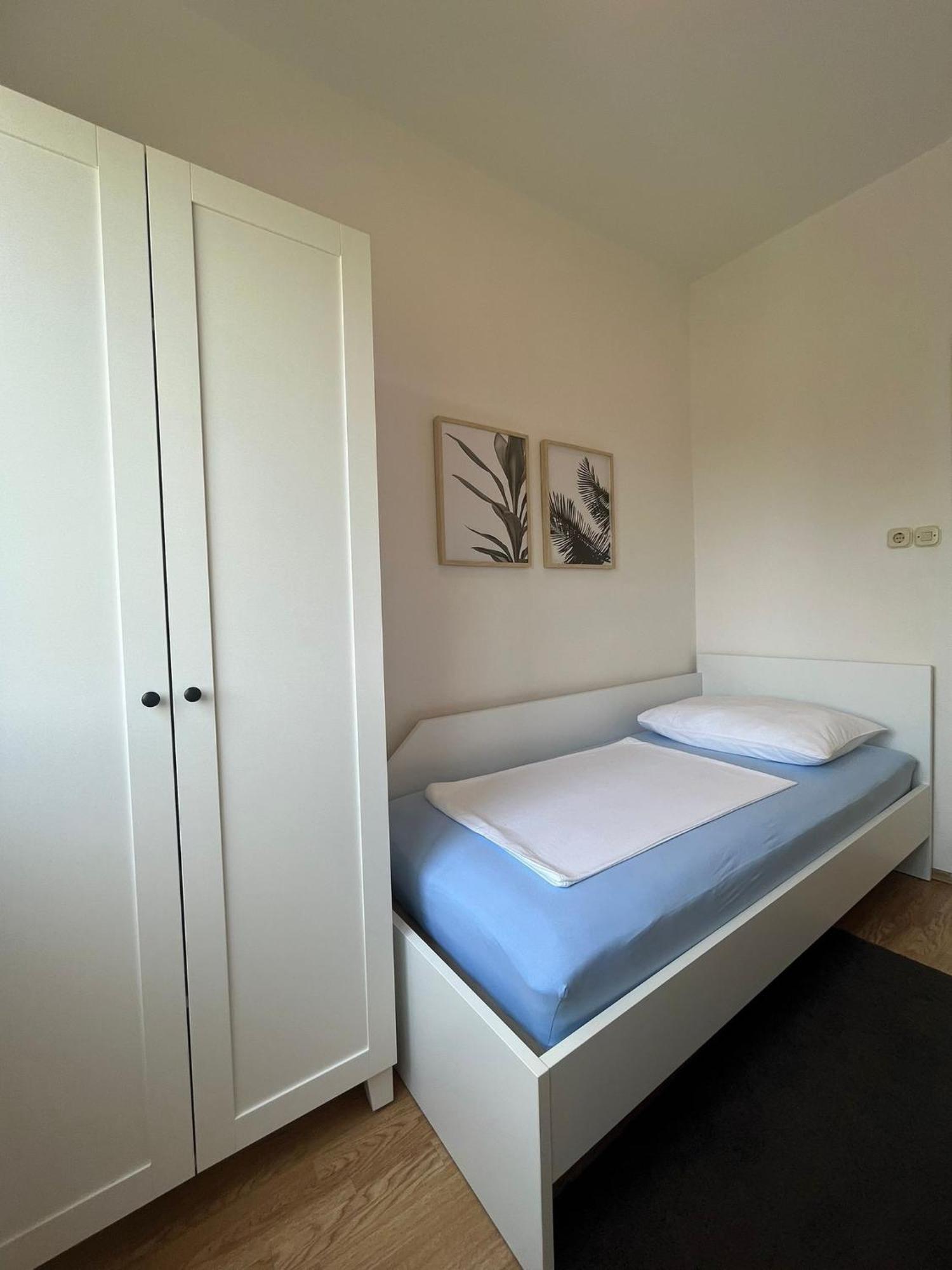 Apartments With A Parking Space Rab - 12383 Banjol Esterno foto
